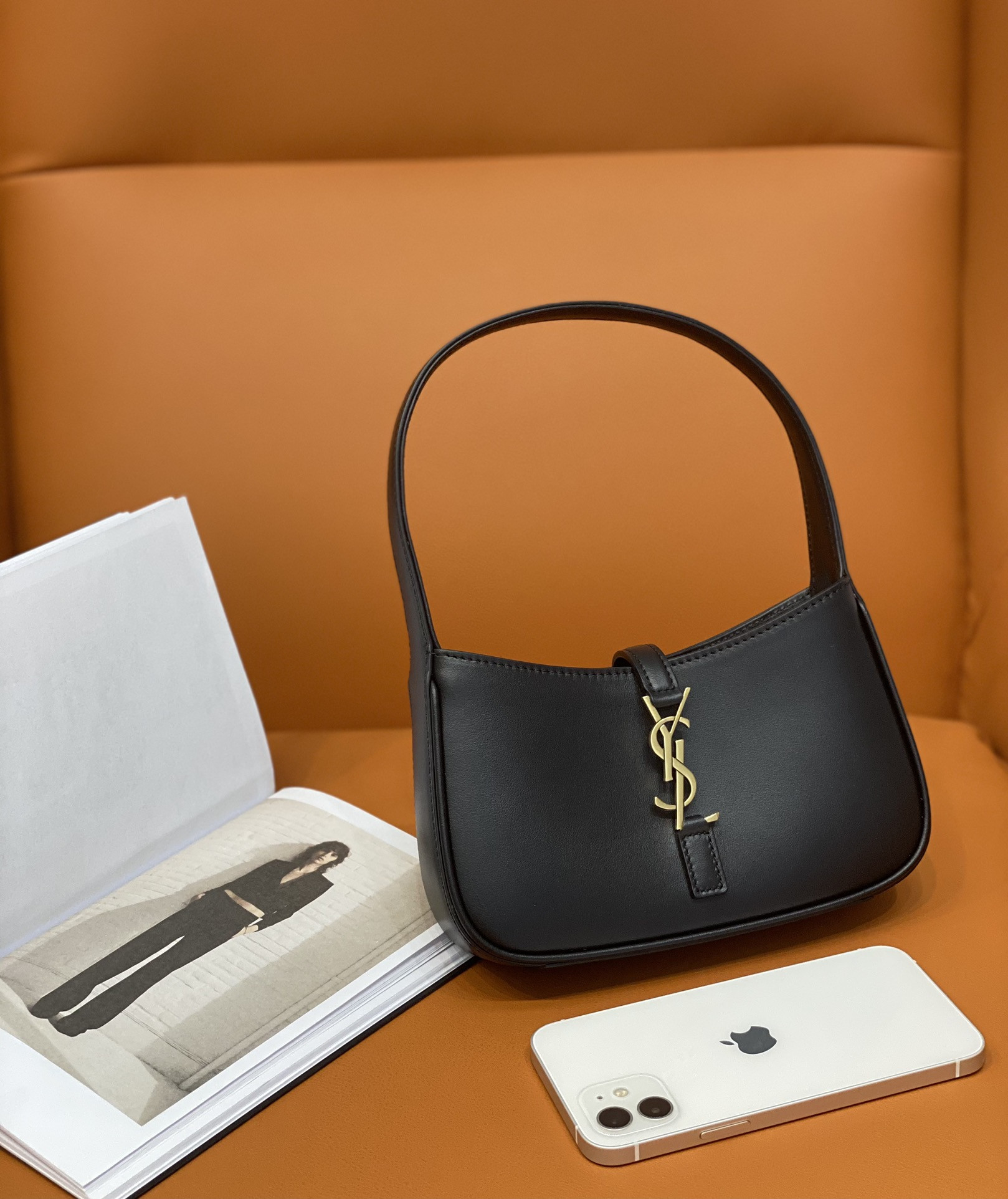 Y*L mini le 5 À 7 in smooth leather noir  19 x 11.5 x 4.5 cm