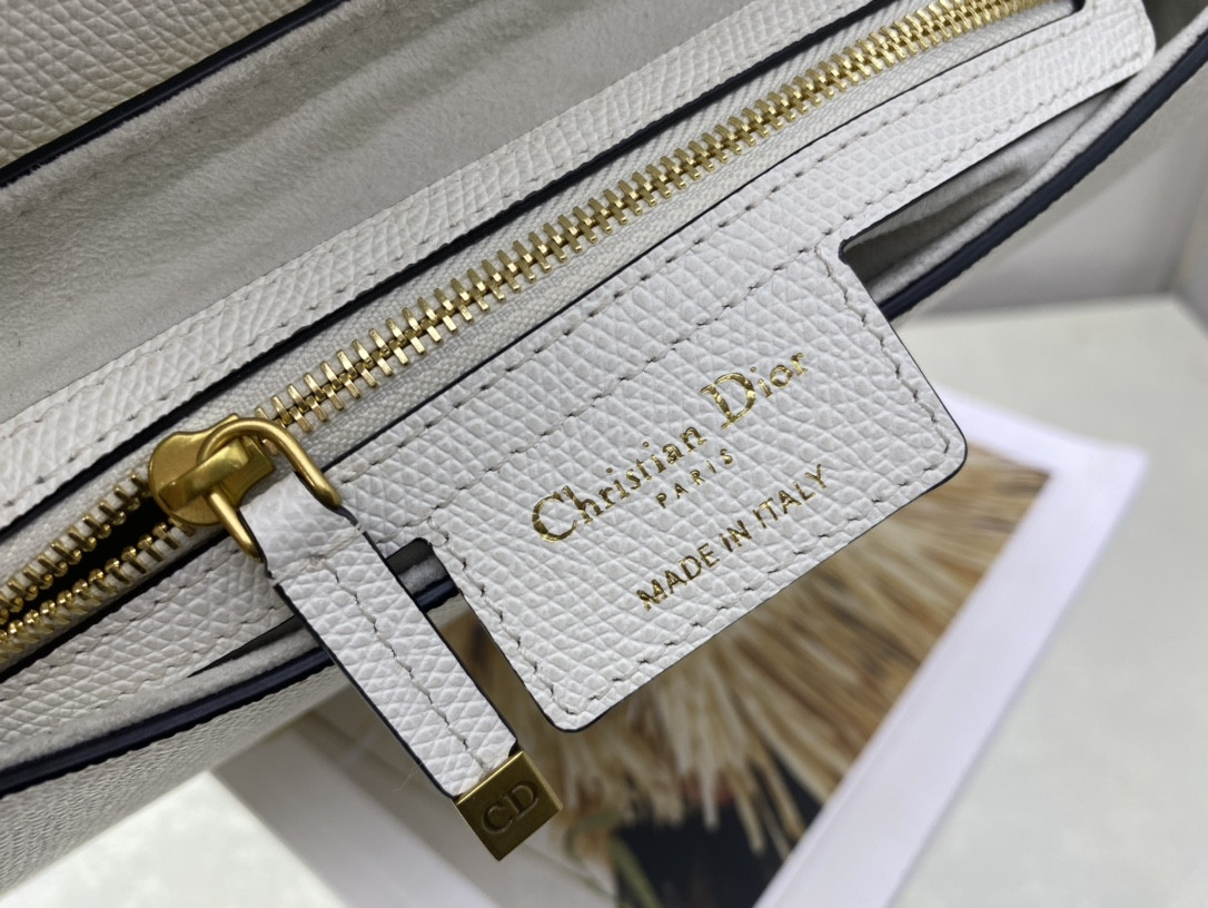 SADDLE BAG WITH STRAP Latte Grained Calfskin 25.5x20x6.5cm