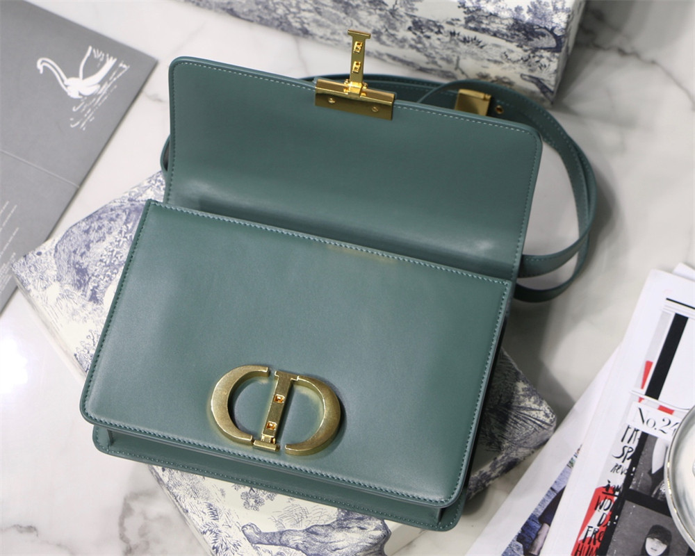 D*or 30 montaigne chain bag blue