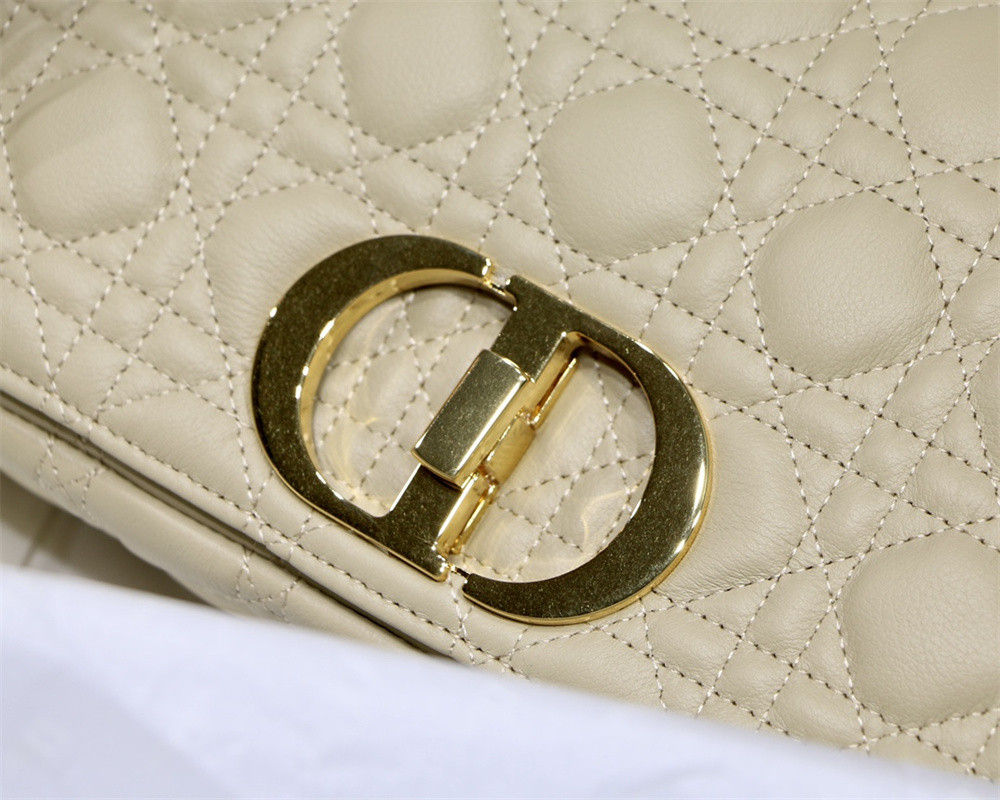 medium d*or caro bag beige S*pple cannage calfskin 25.5 x 15.5 x 8 cm