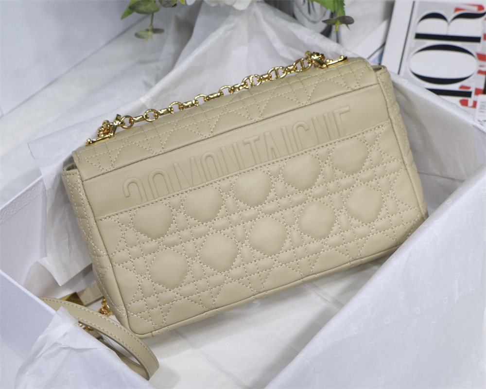 medium d*or caro bag beige S*pple cannage calfskin 25.5 x 15.5 x 8 cm