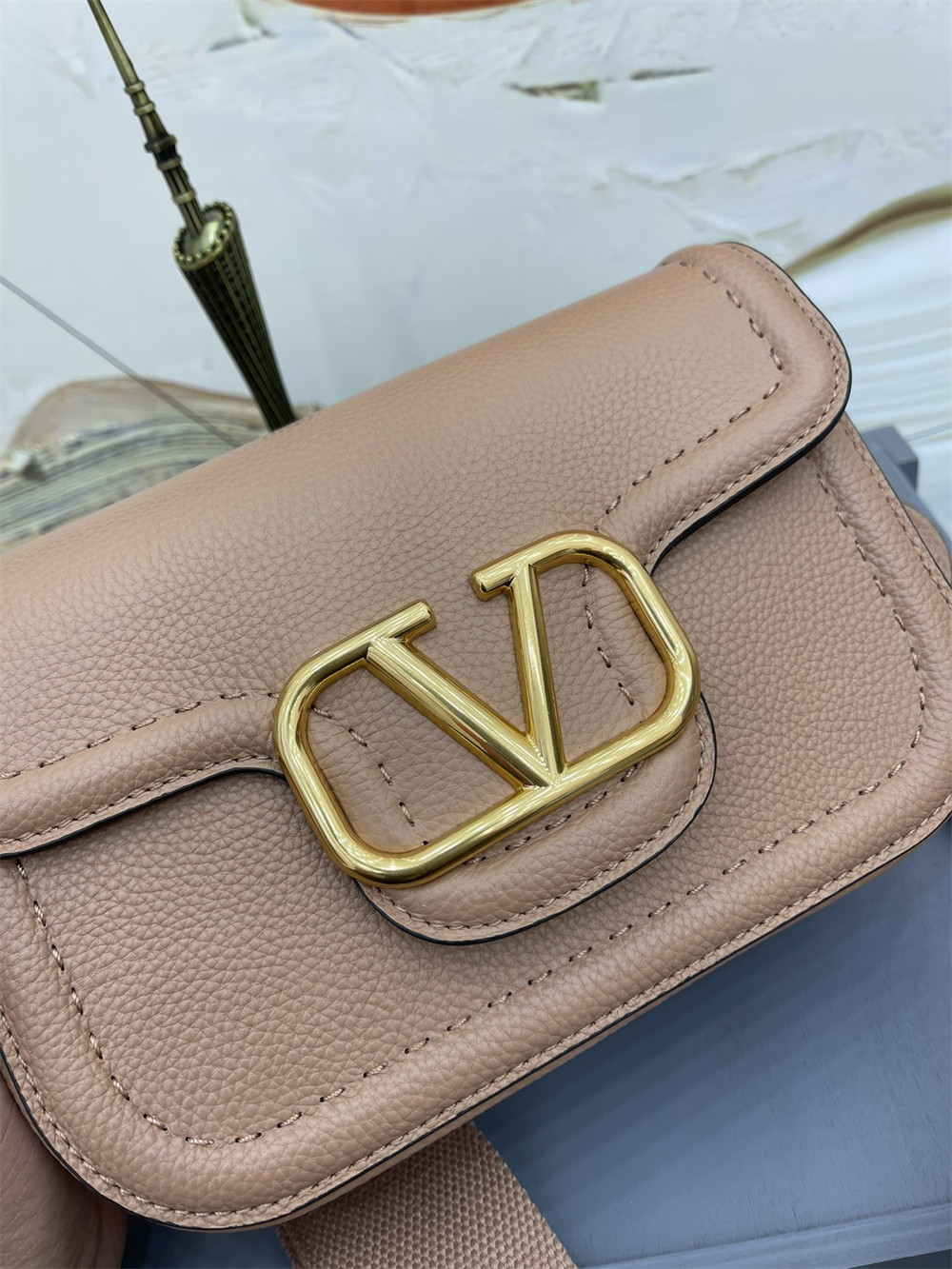 VALENTINO GARAVANI ALLTIME GRAINY CALFSKIN SHOULDER BAG ROSE CANNELLE 23.5x18X8cm