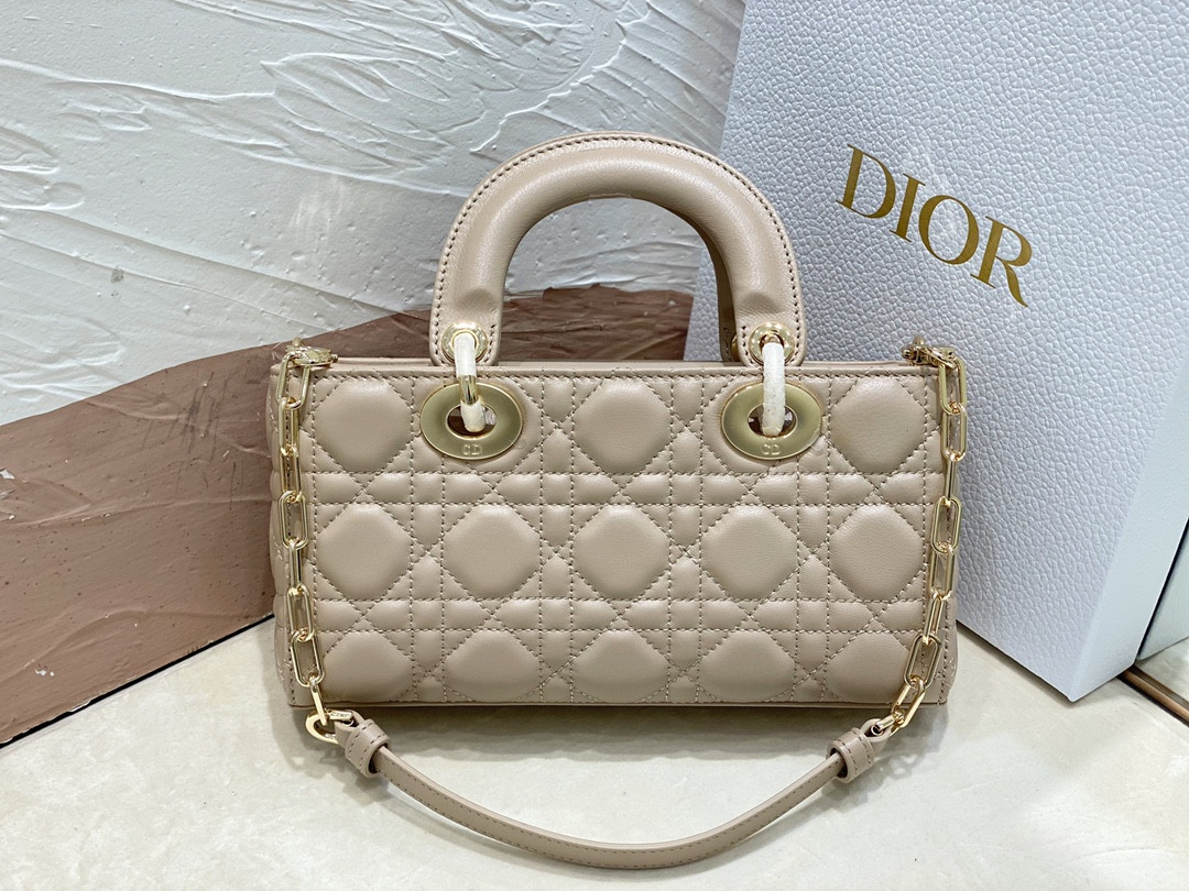 D*or small lady d-joy bag biscuit