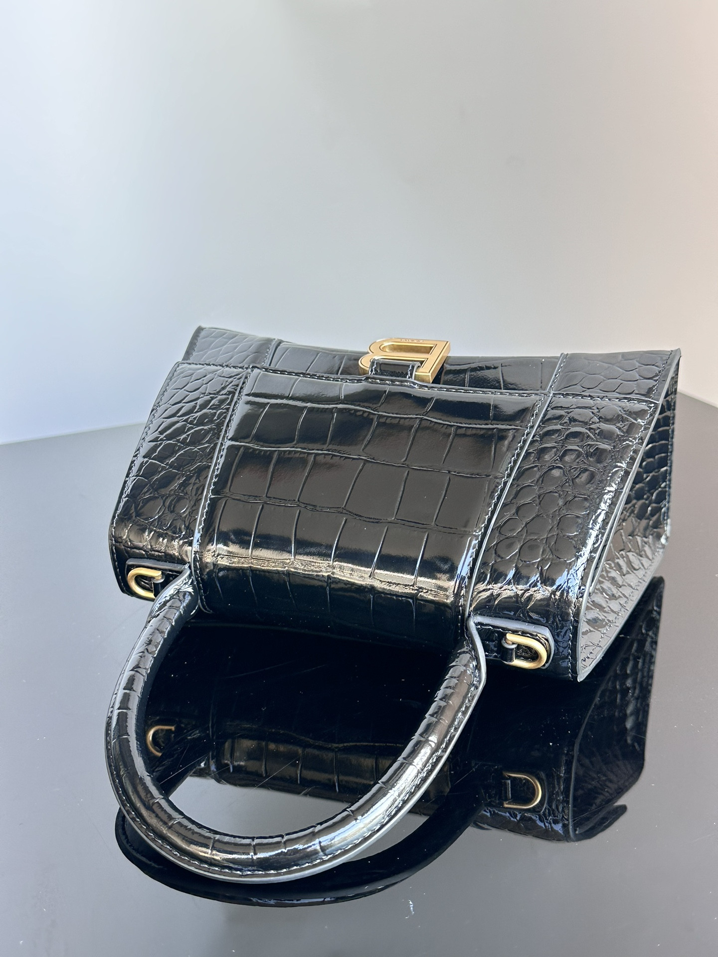 Ba*len*cia*ga women
