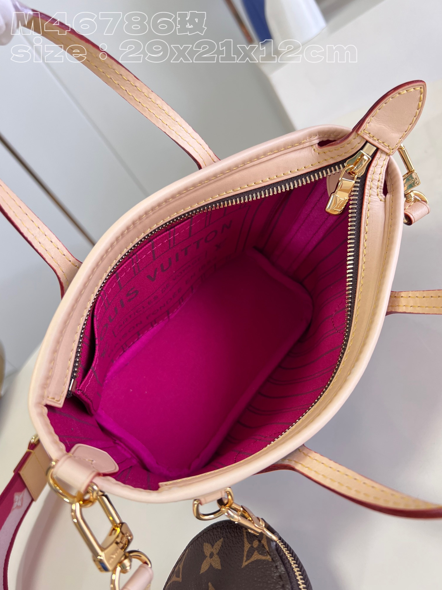 LV Neverfull BB M46786