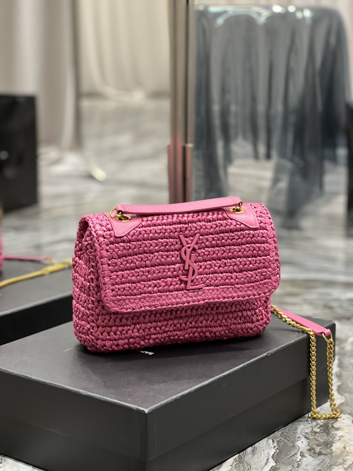 Y*L niki chain bag in raffia and leather 22×16.5×12 cm