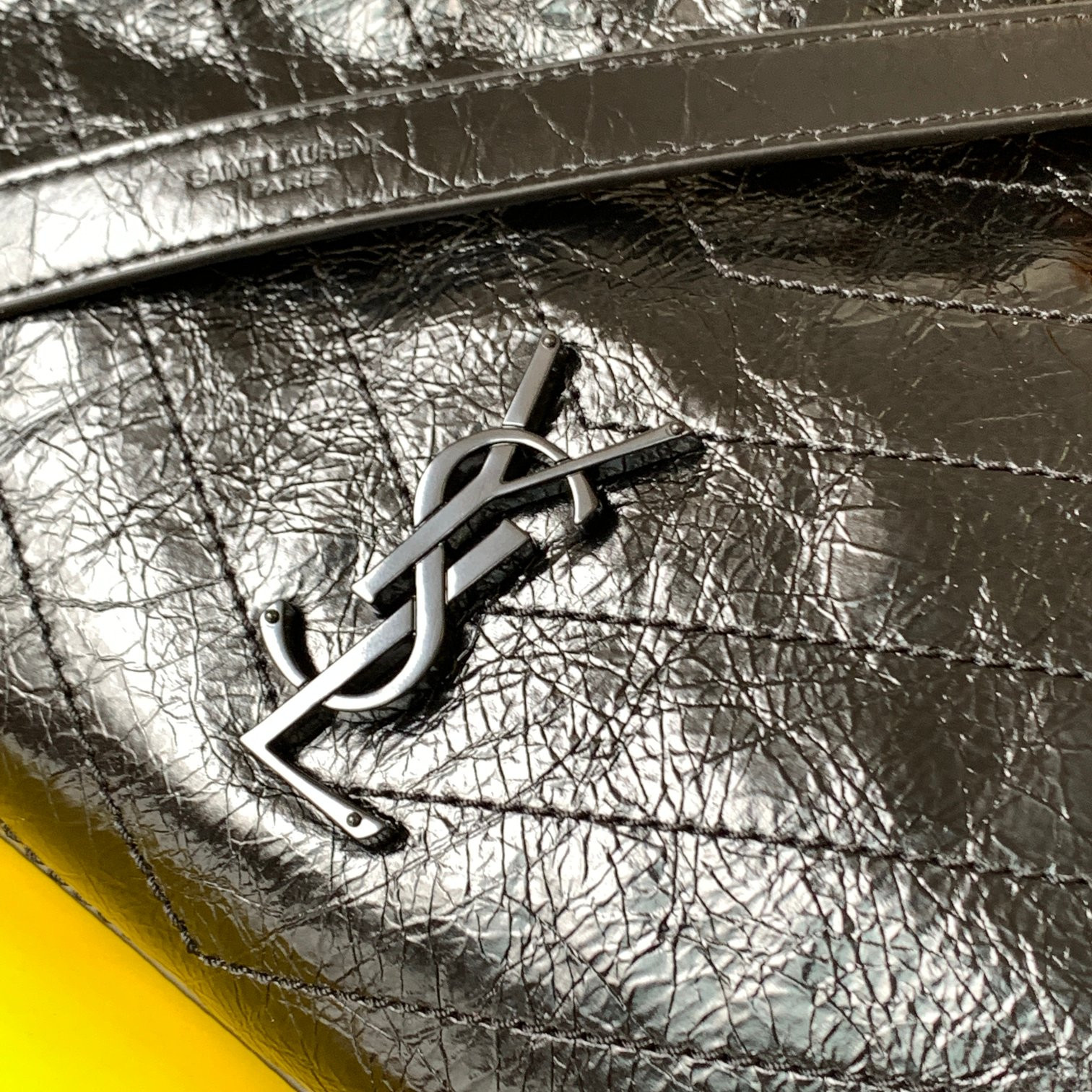 Y*L niki shopping in vintage leather 12.9 x 10.6 x 4.5 inches