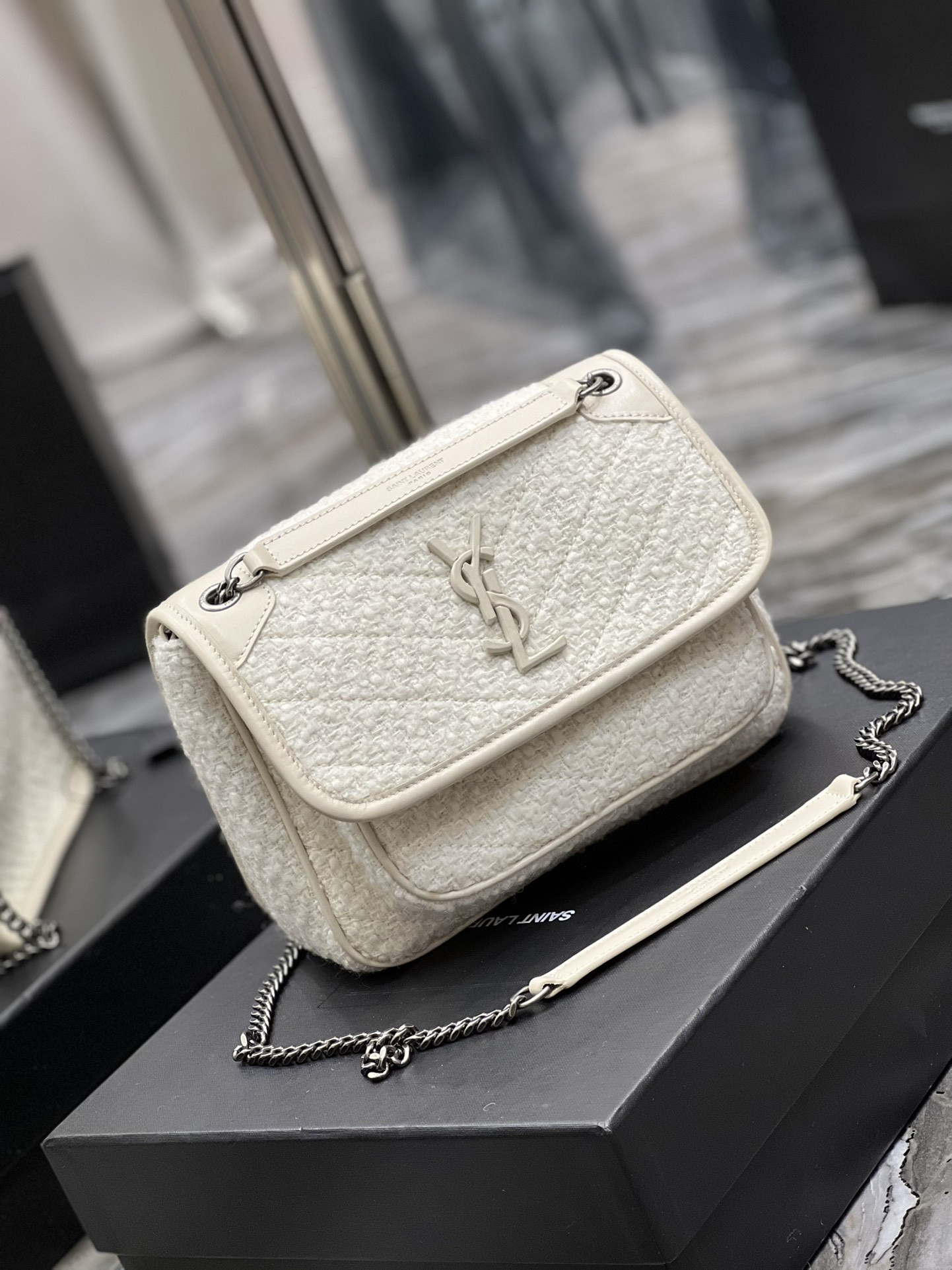 Y*L niki medium in white 11 x 7.8 x 3.3 inches