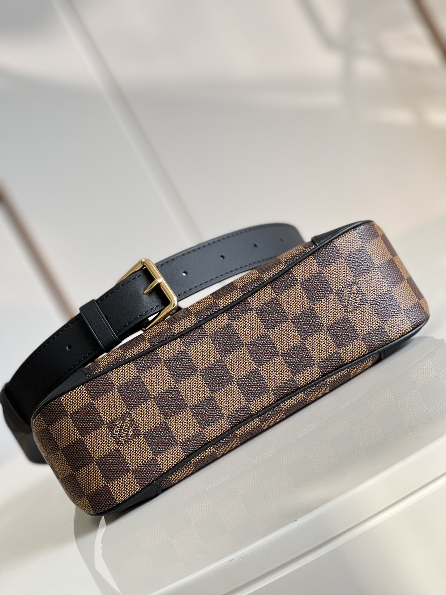 LV Odéon MM M50063 24x22x8cm