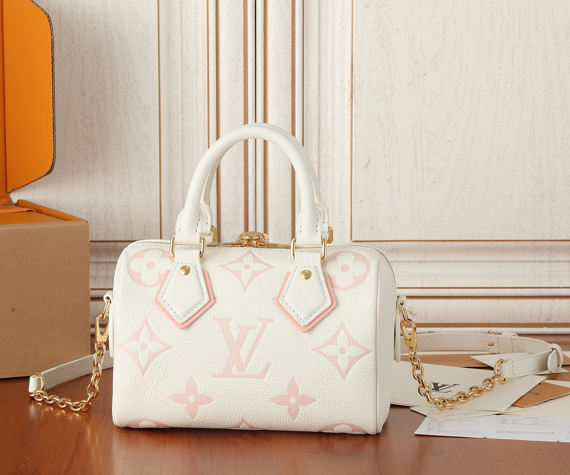 LV Speedy Bandoulière 20 M46875 8.1 x 5.3 x 4.7 inches