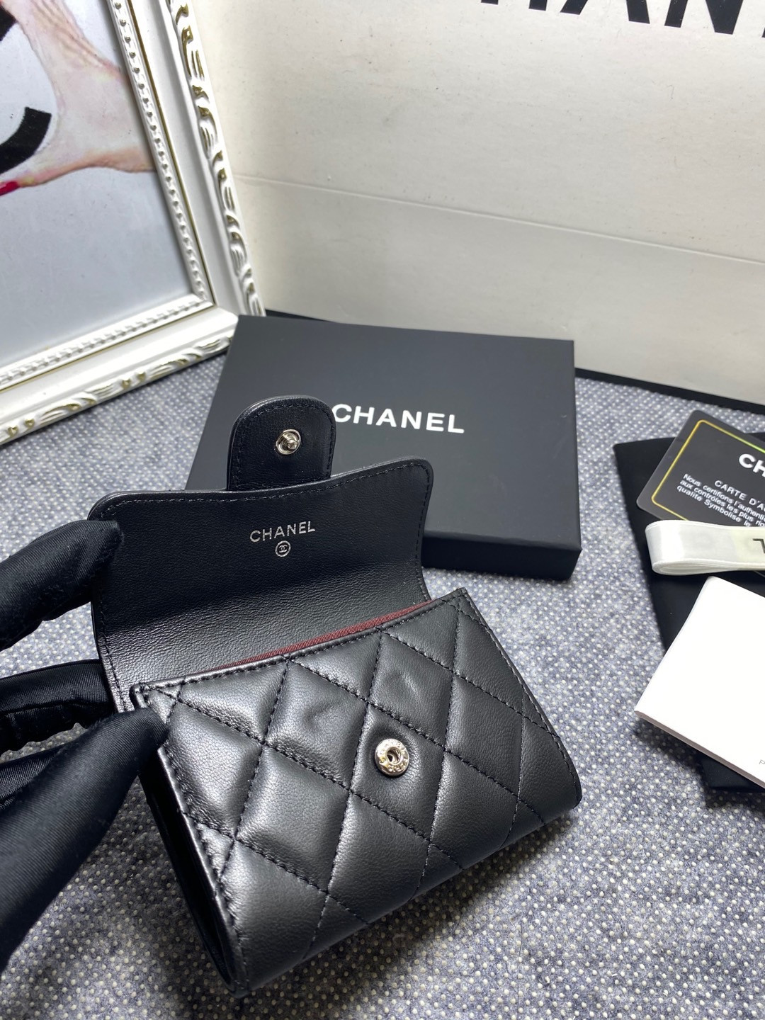 Ch*el flap wallet 12 x 8.5cm