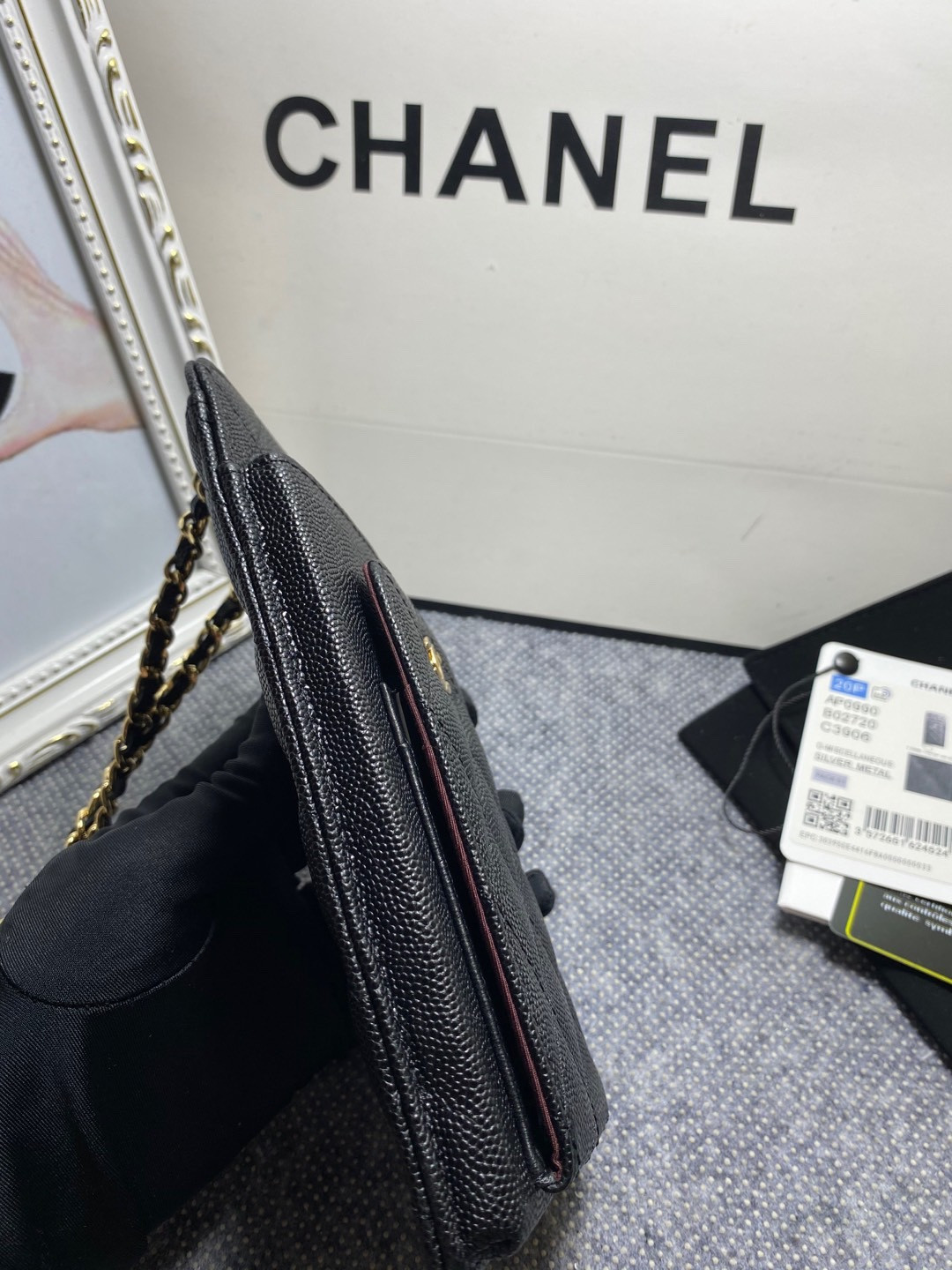 Ch*el long zipped wallet 19-11cm