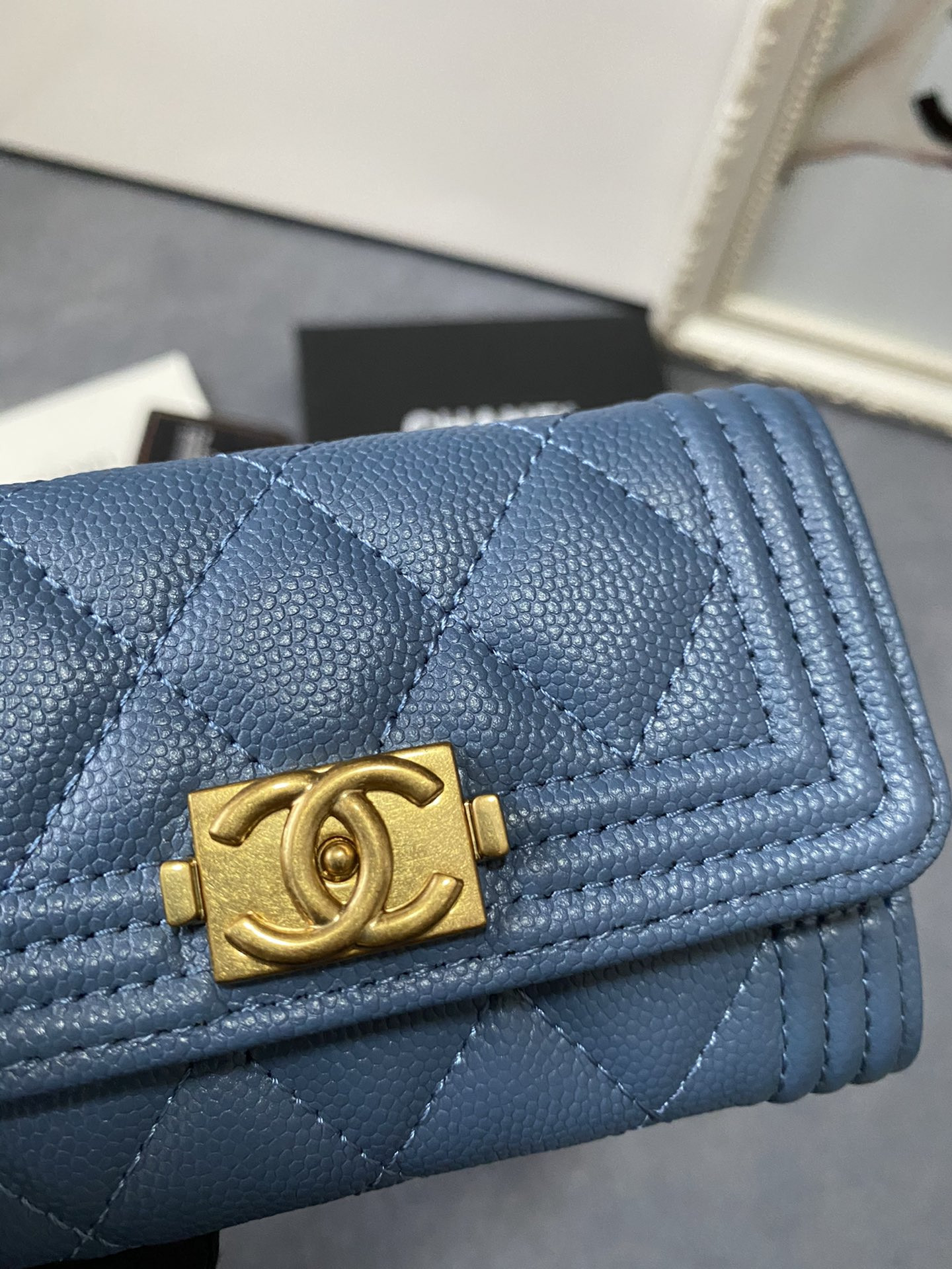 Ch*el flap wallet 12-7cm