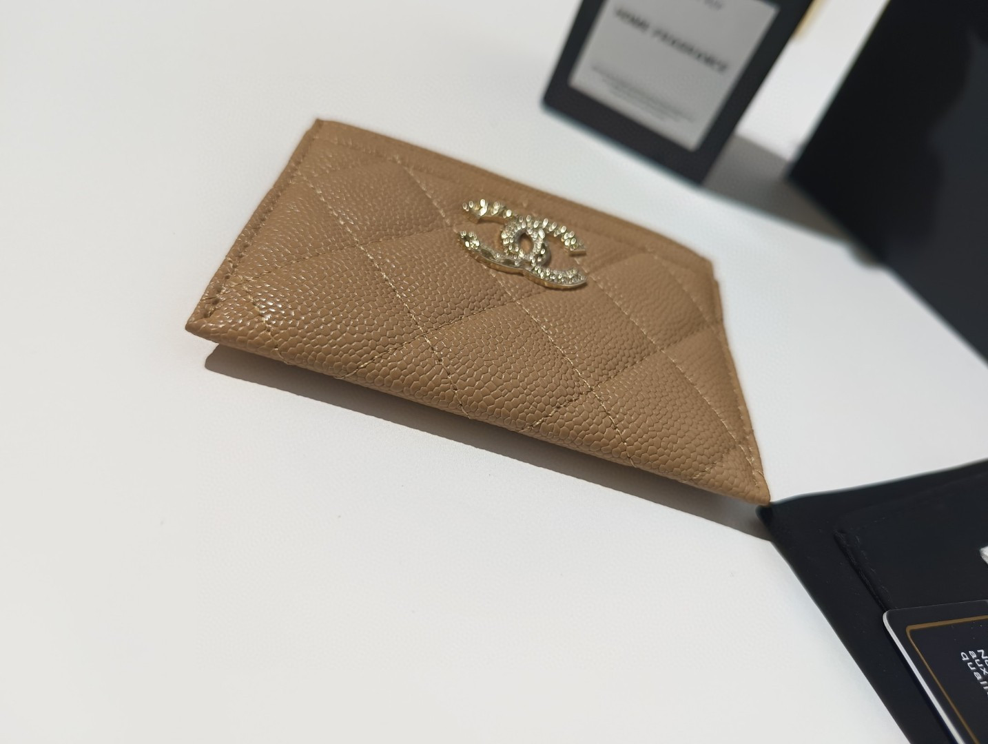 Ch*el card holder 10cm