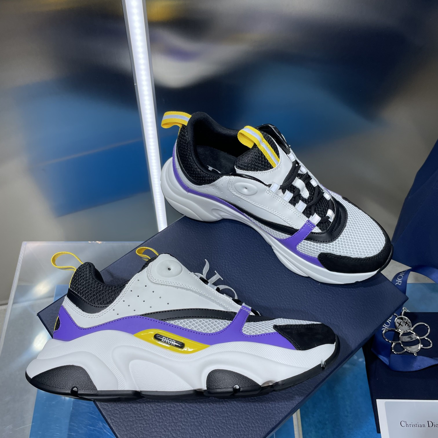 ua D*or b22 white sneaker