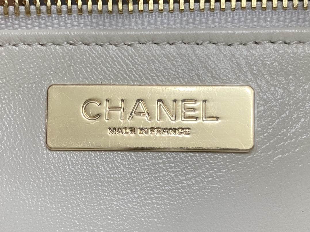 Ch*el mini shopping bag shiny lambskin & gold-tone metal 22x23x5.5cm