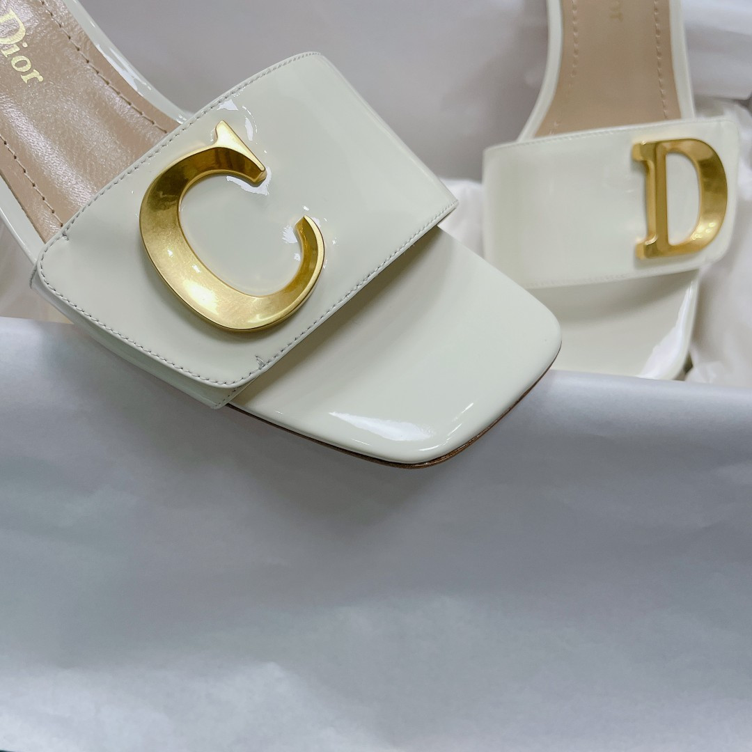 ua D*or or c