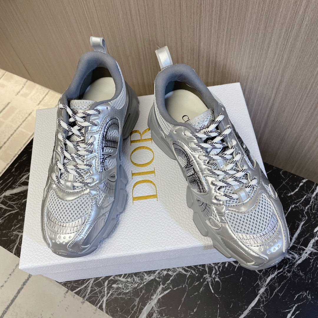 ua D*or chrono sneaker gray mesh with silver-tone