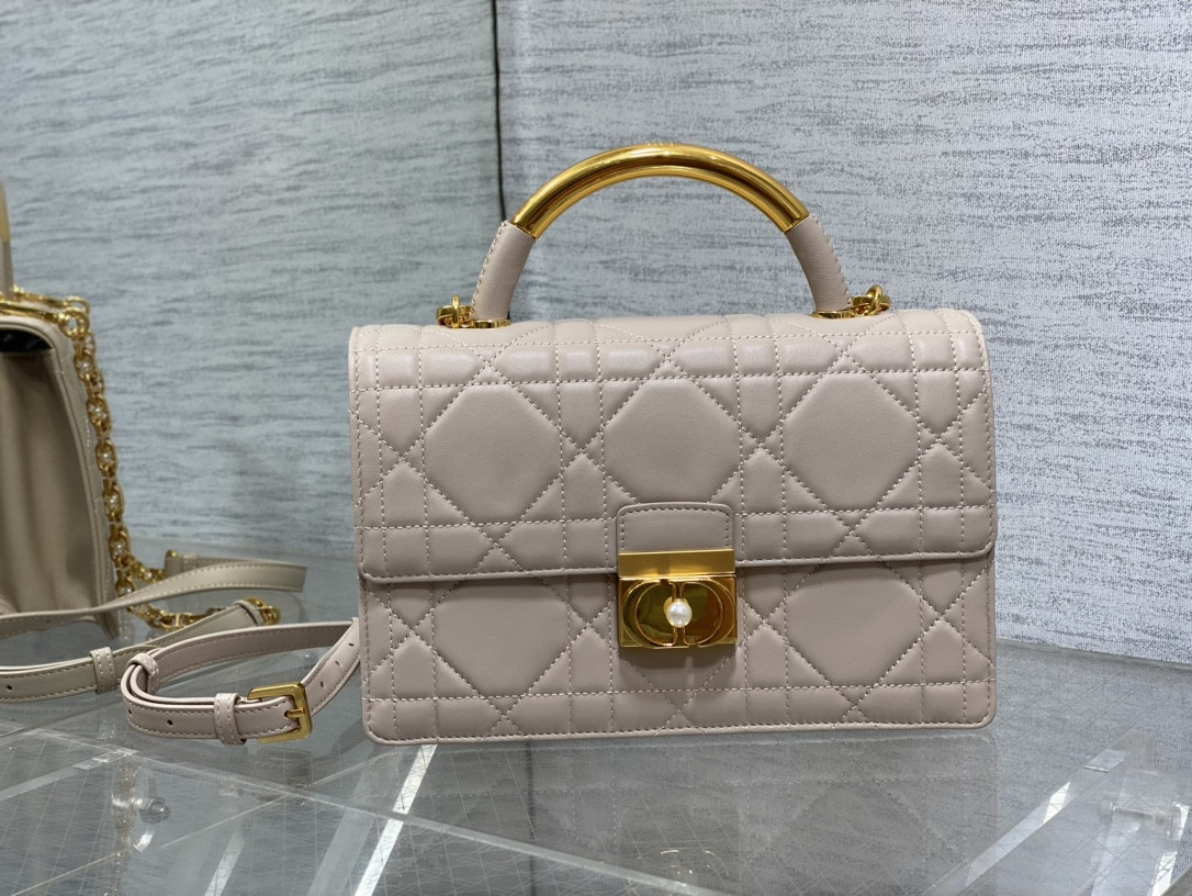 D*or medium D*or ange bag pink latte macrocannage calfskin 26 x 17 x 9 cm