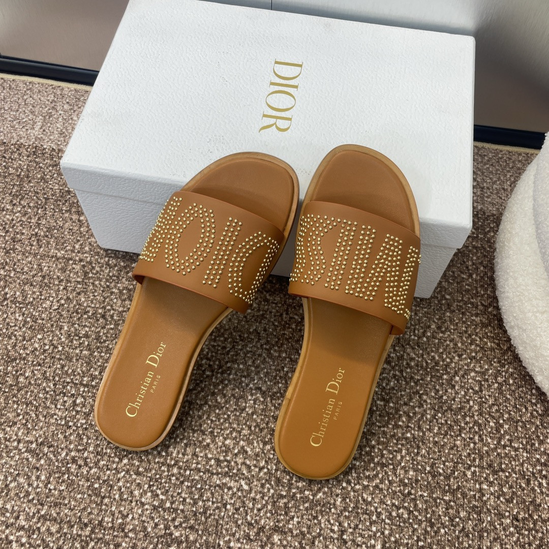 ua D*or dway slide