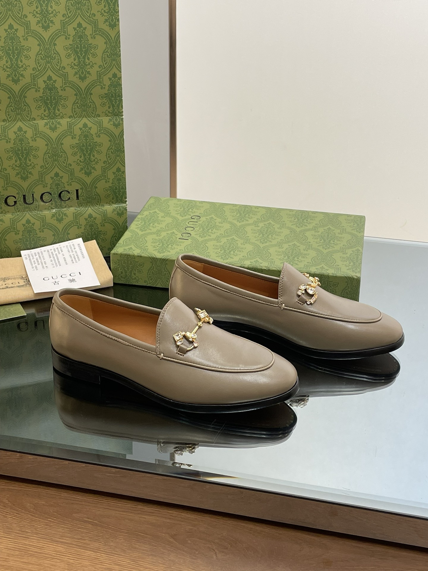 ua G*u*i horsebit loafer