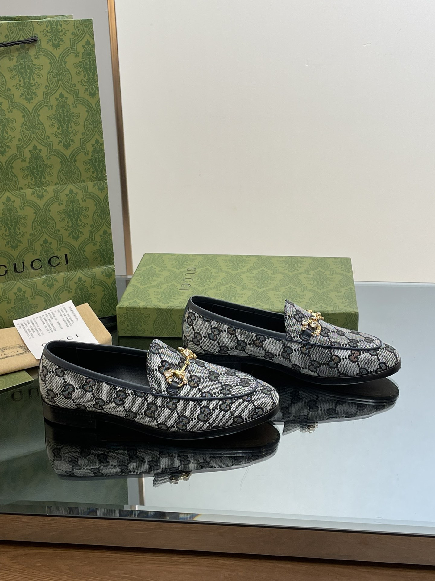 ua G*u*i horsebit loafer