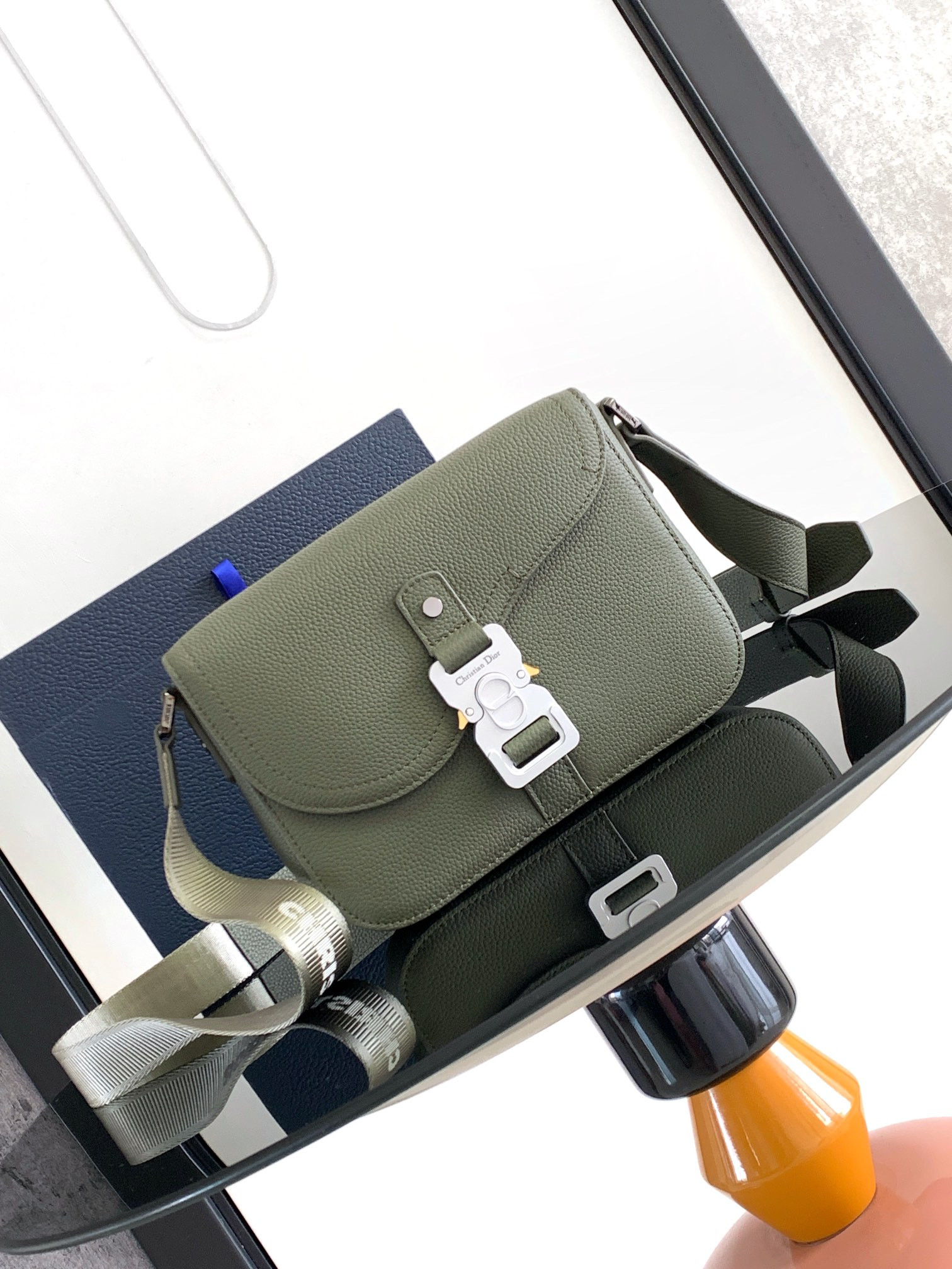 D*or saddle messenger bag 24 x 16.5 x 5.5 cm
