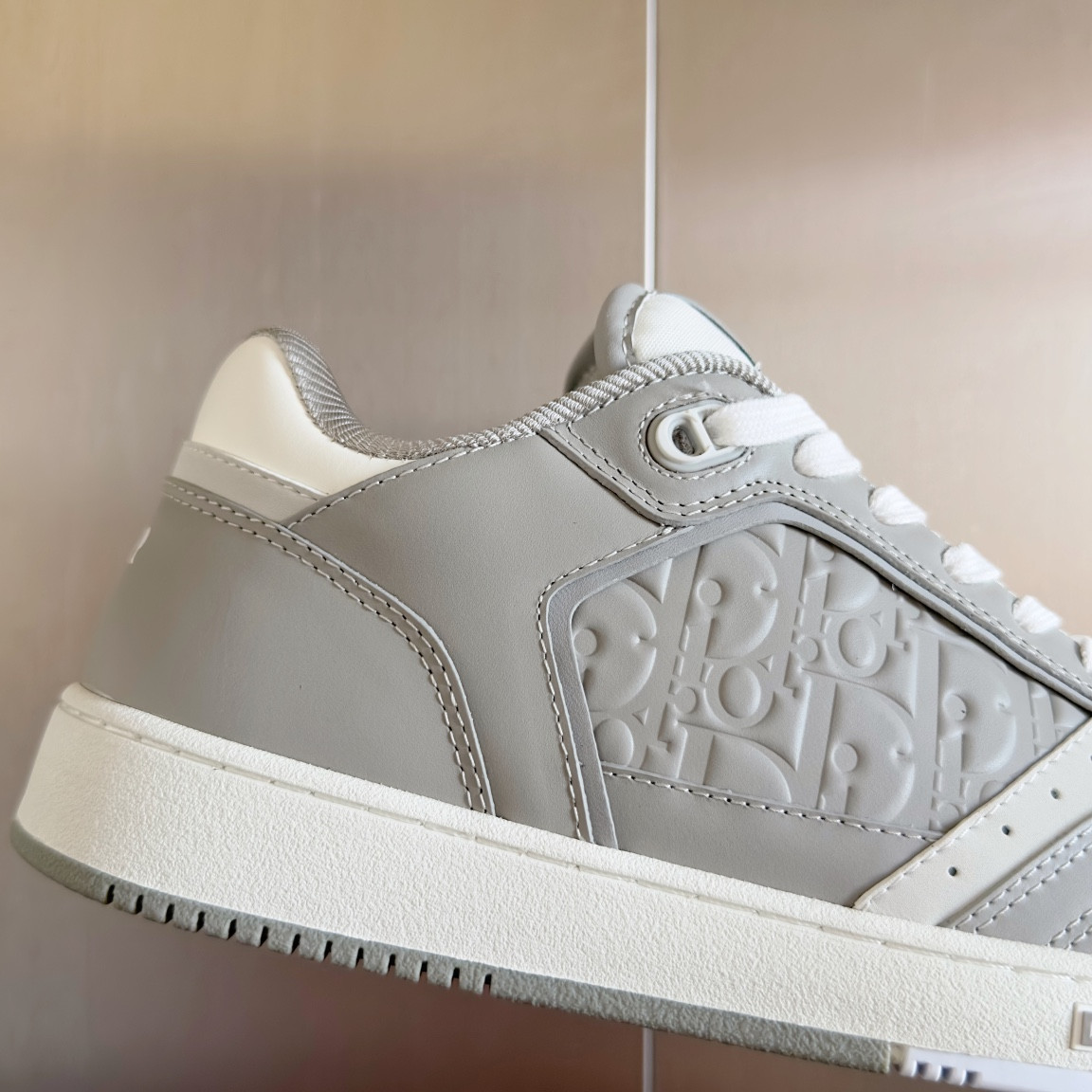 ua D*or b27 sneaker