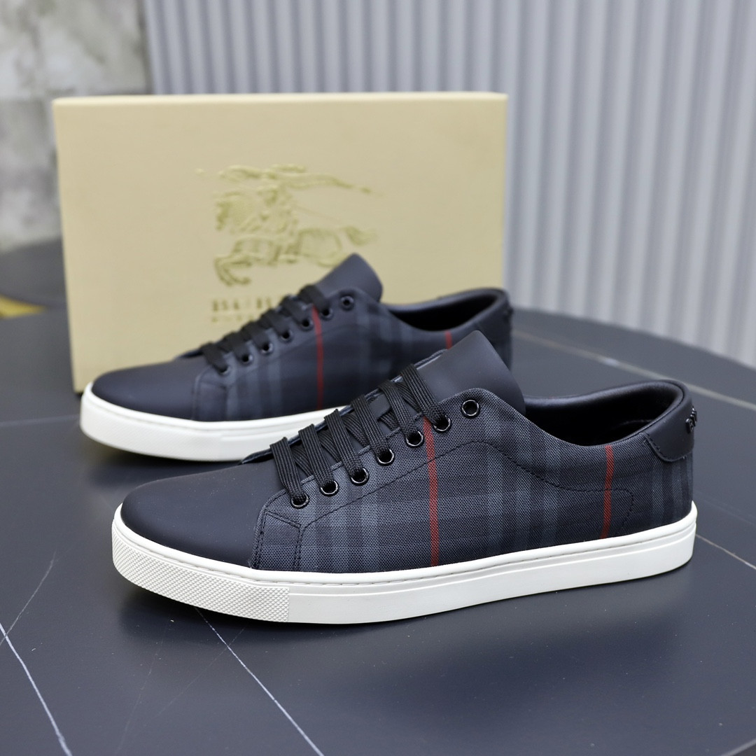 ua B**rry check sneakers