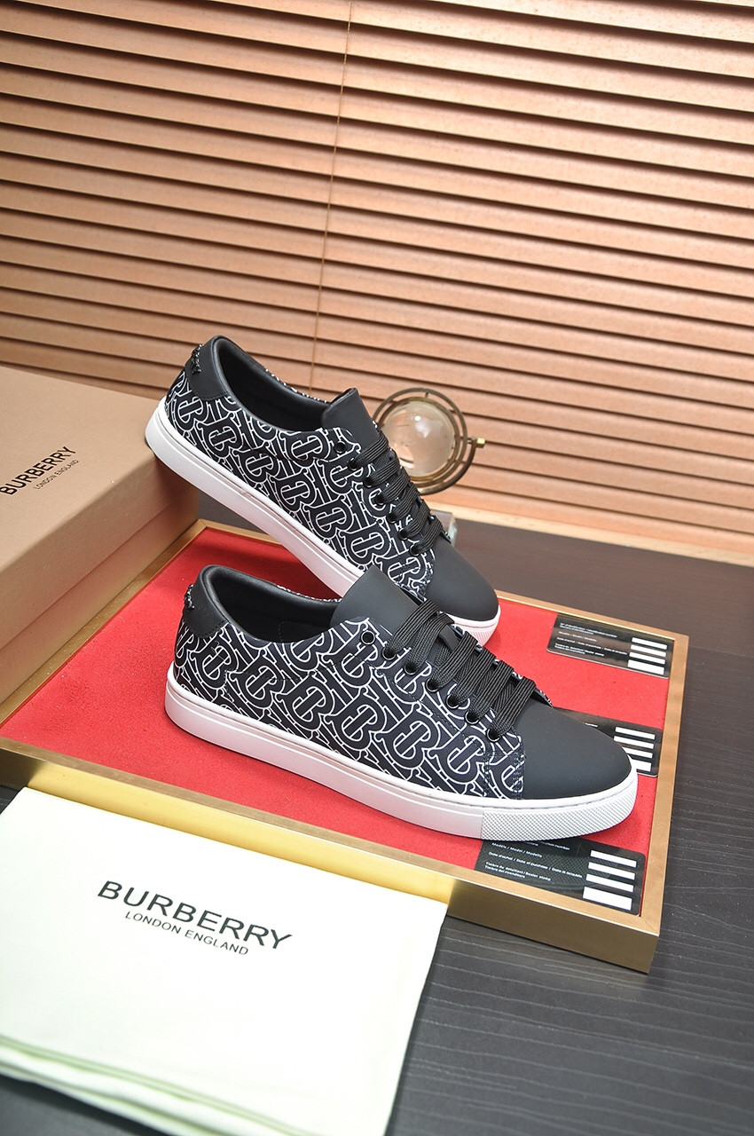 ua B**rry sneakers