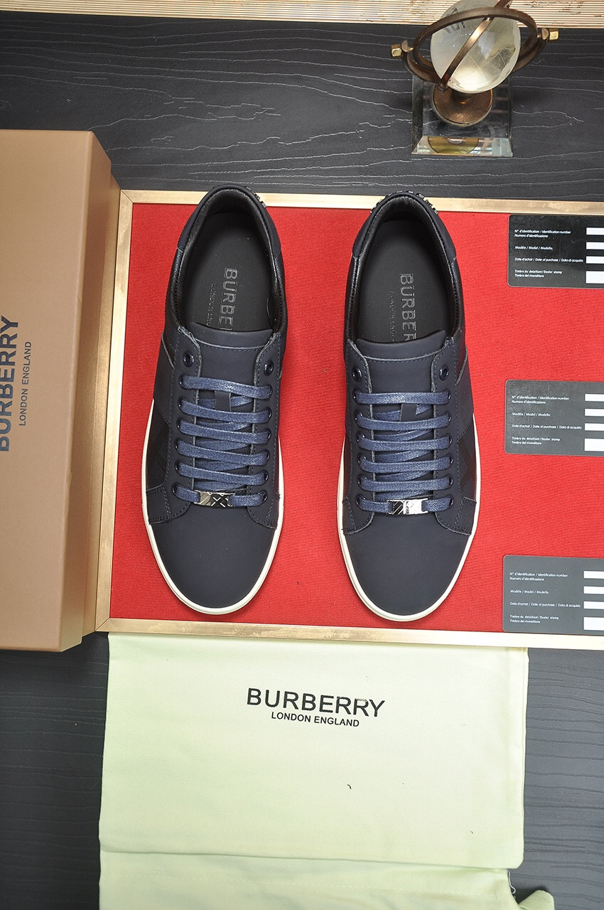 ua B**rry sneakers
