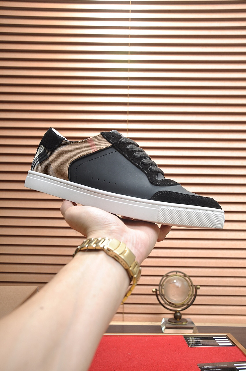 ua B**rry sneakers