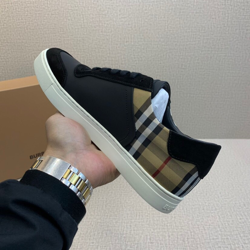 ua B**rry sneakers