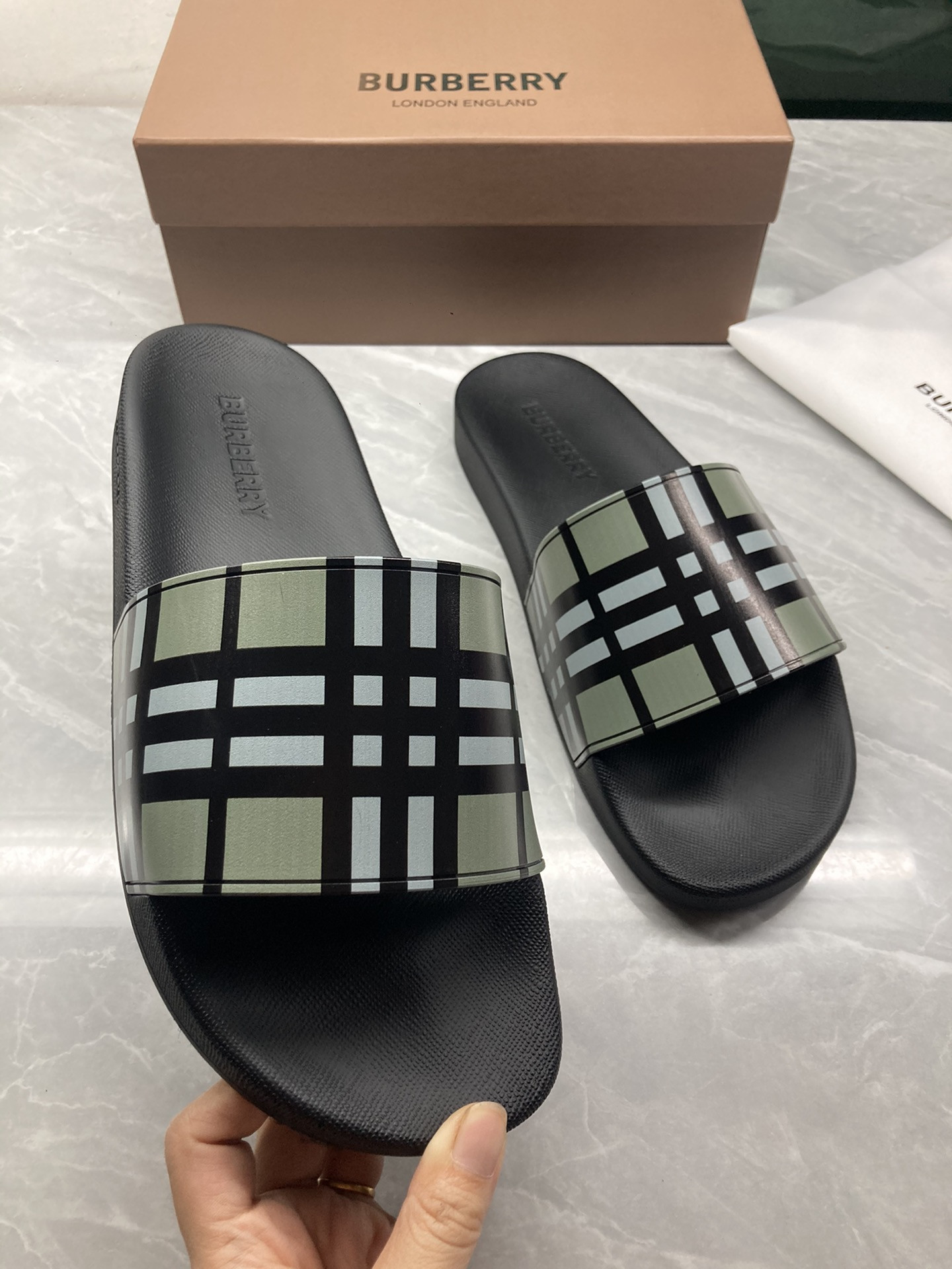 B**rry check slides