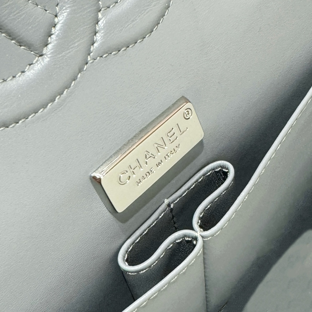 Ch*el classic flap bag the métiers d