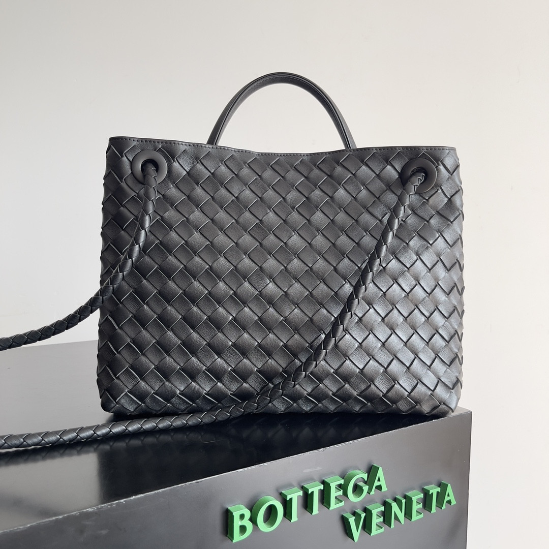 bo*te*ga Ve*ne*ta medium andiamo 32x25x11cm
