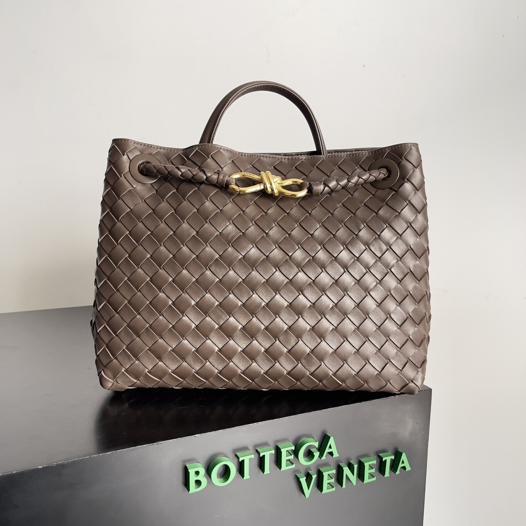 bo*te*ga Ve*ne*ta medium andiamo 32x25x11cm