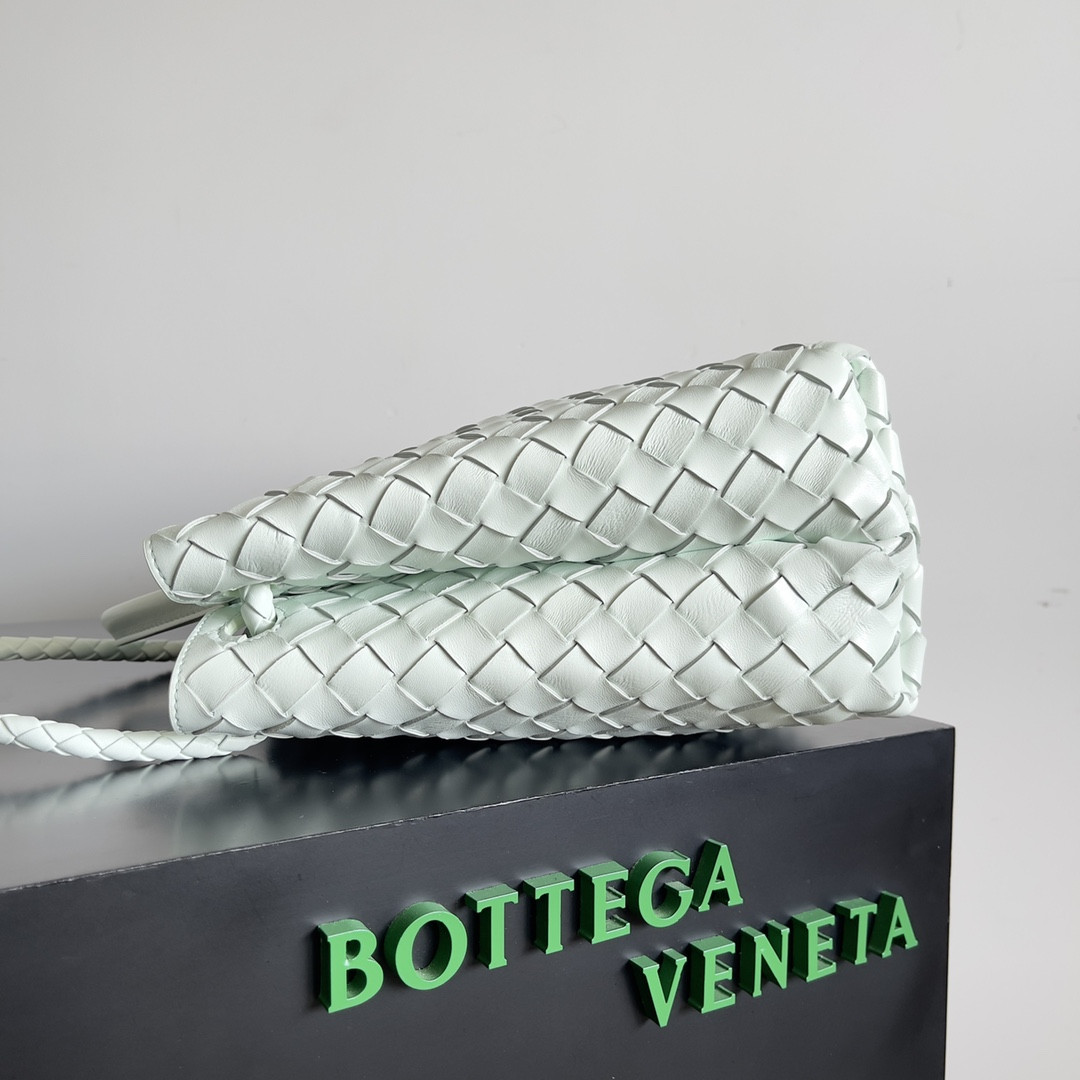 bo*te*ga Ve*ne*ta medium andiamo 32x25x11cm