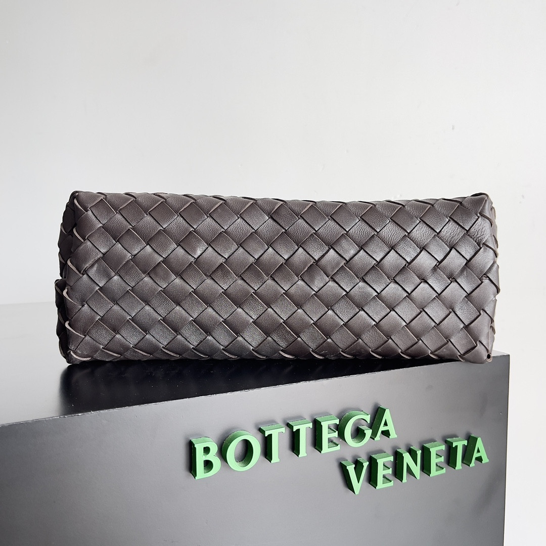 bo*te*ga Ve*ne*ta medium andiamo 32x25x11cm
