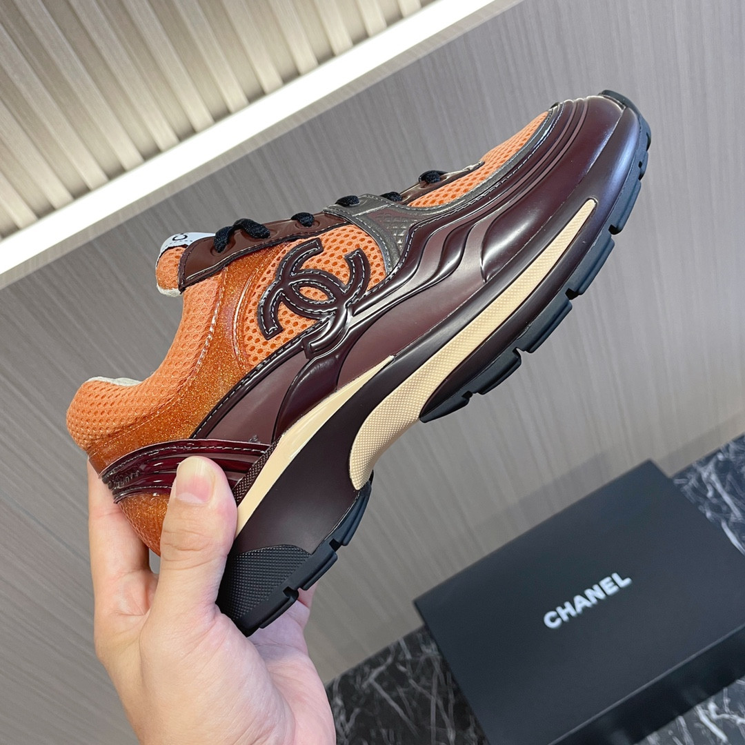 ua Ch*el sneaker