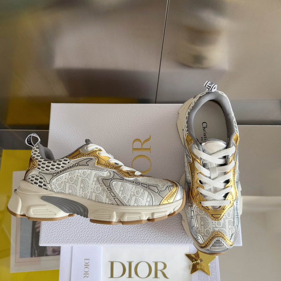 ua D*or vibe sneaker
