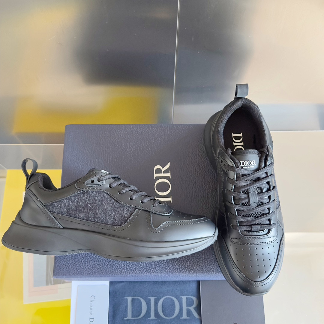 ua D*or b25 runner sneaker