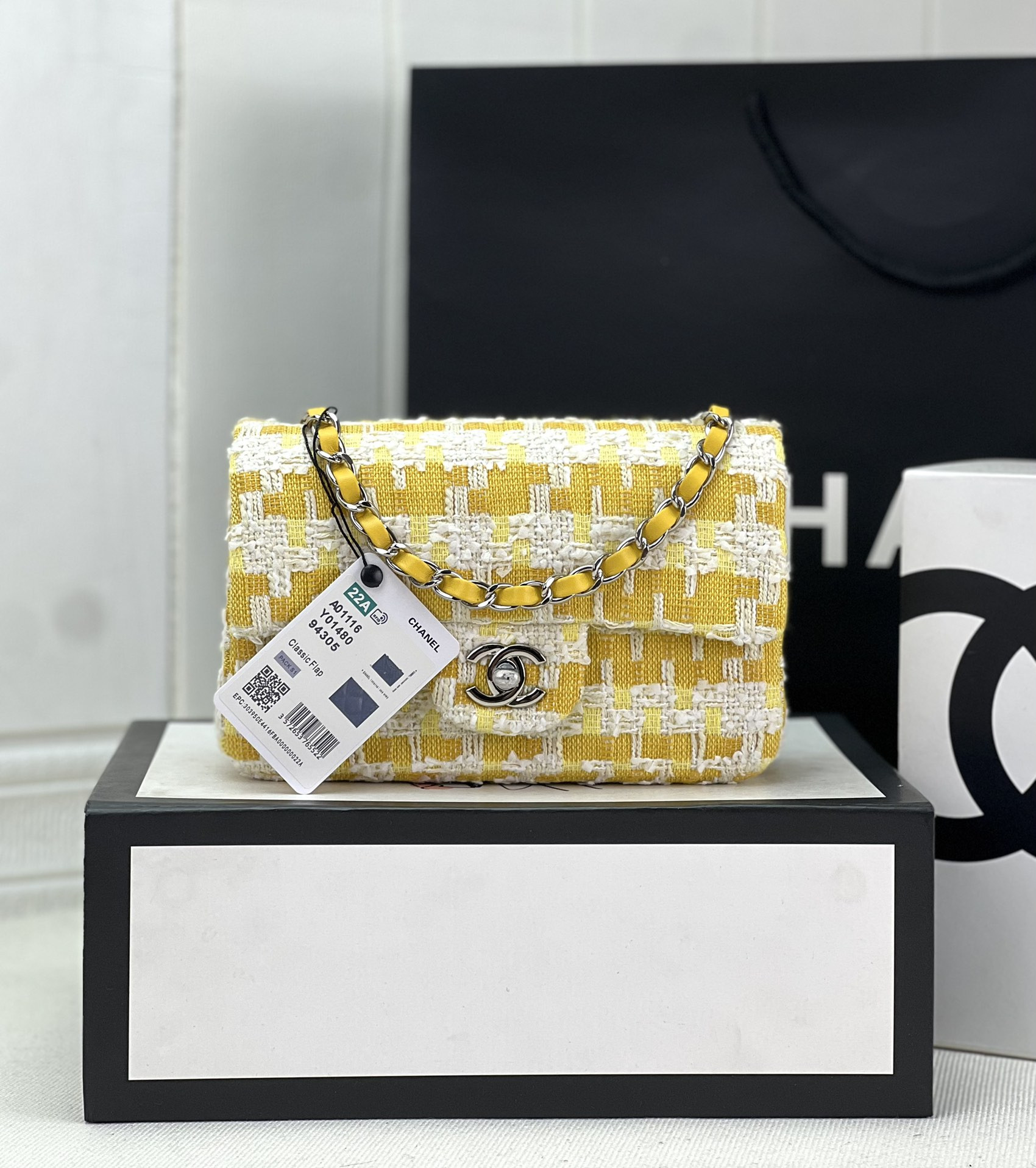 Ch*el classic flap bag 20cm