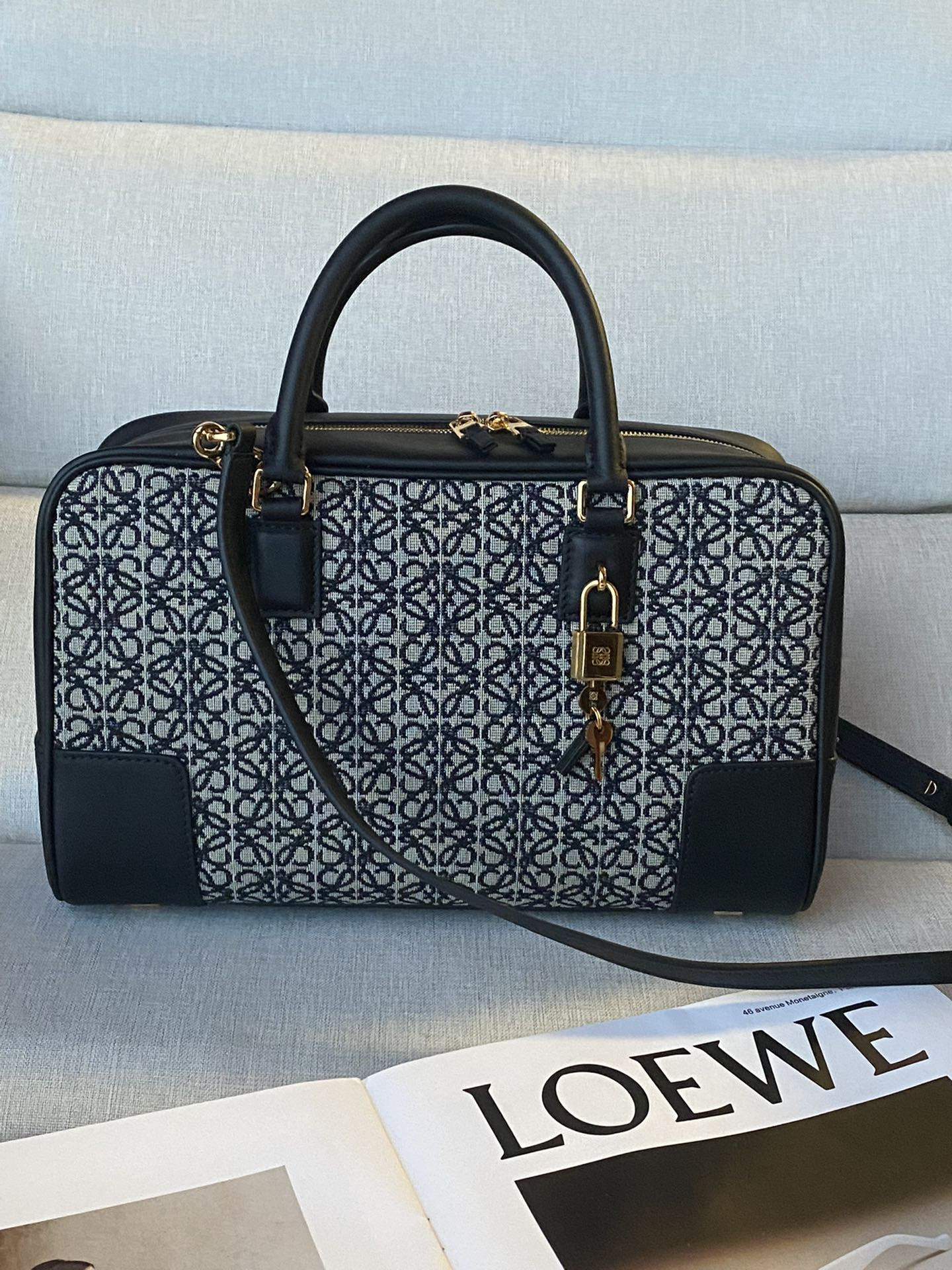 L0ew* amazona 28x18x11cm