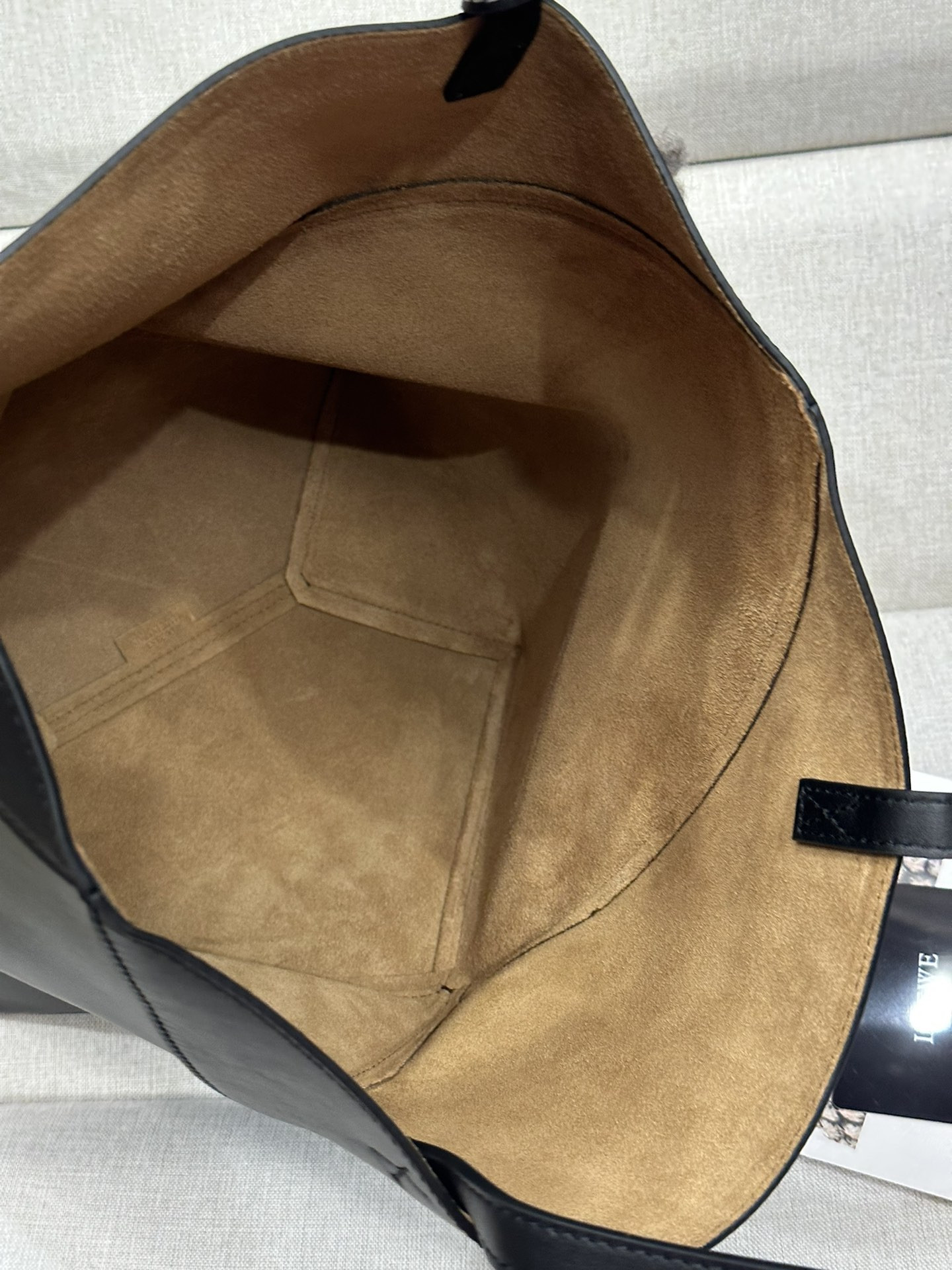 L0ew* medium puzzle fold tote in shiny calfskin 25.5x14.5x31.5cm