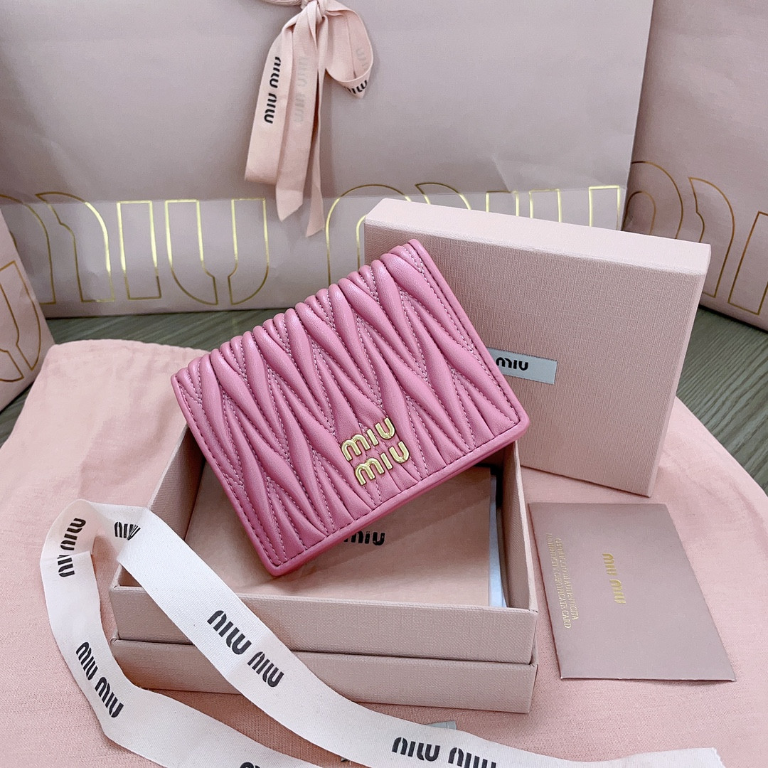 Miu Miu Small matelassé nappa leather wallet 11.2x8.5cm