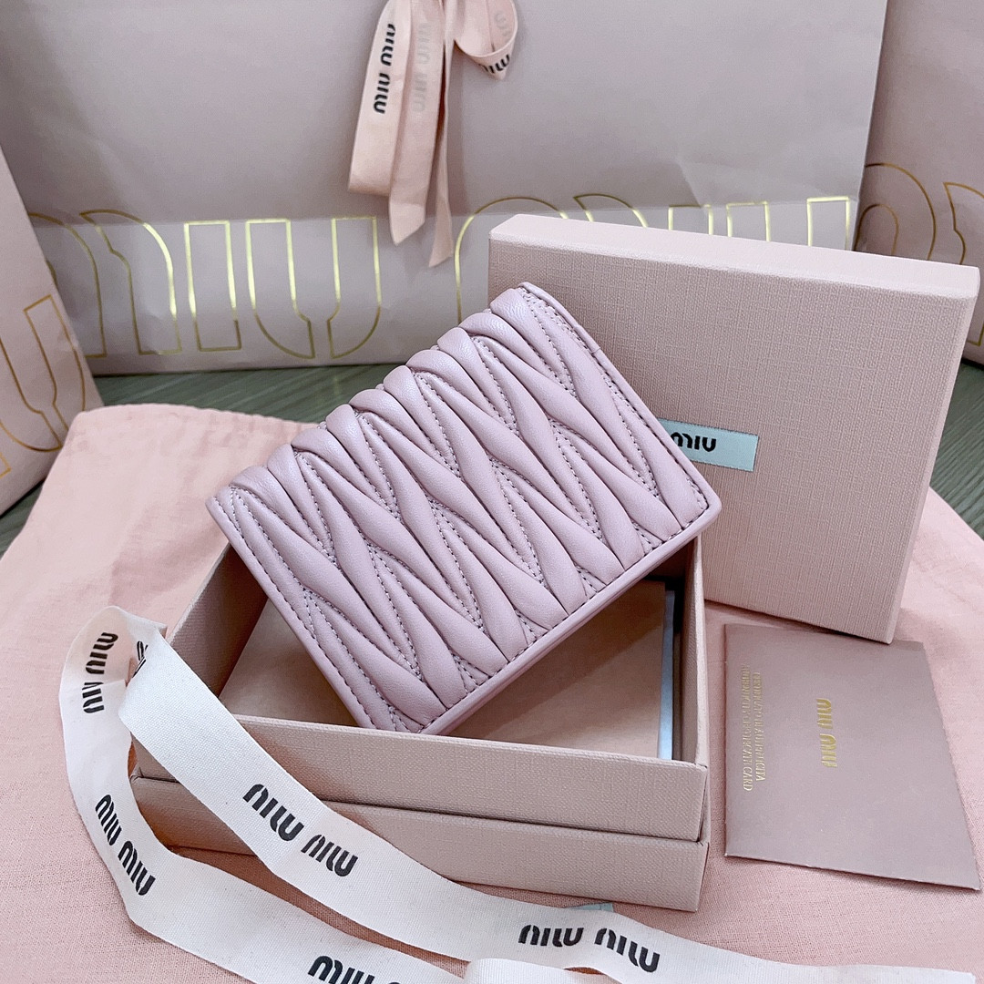 Miu Miu Small matelassé nappa leather wallet 11.2x8.5cm