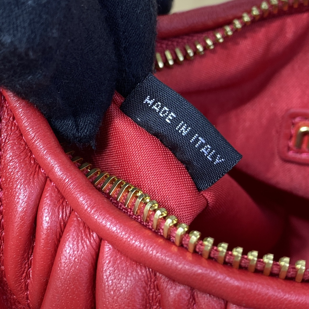 Miu Miu Wander matelassé nappa leather hobo bag 17x20x6cm
