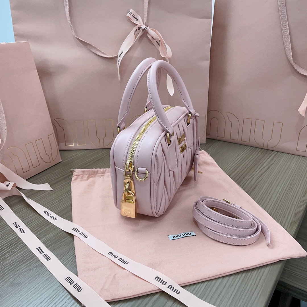 Miu Miu Arcadie matelassé nappa leather bag 13x19x6cm