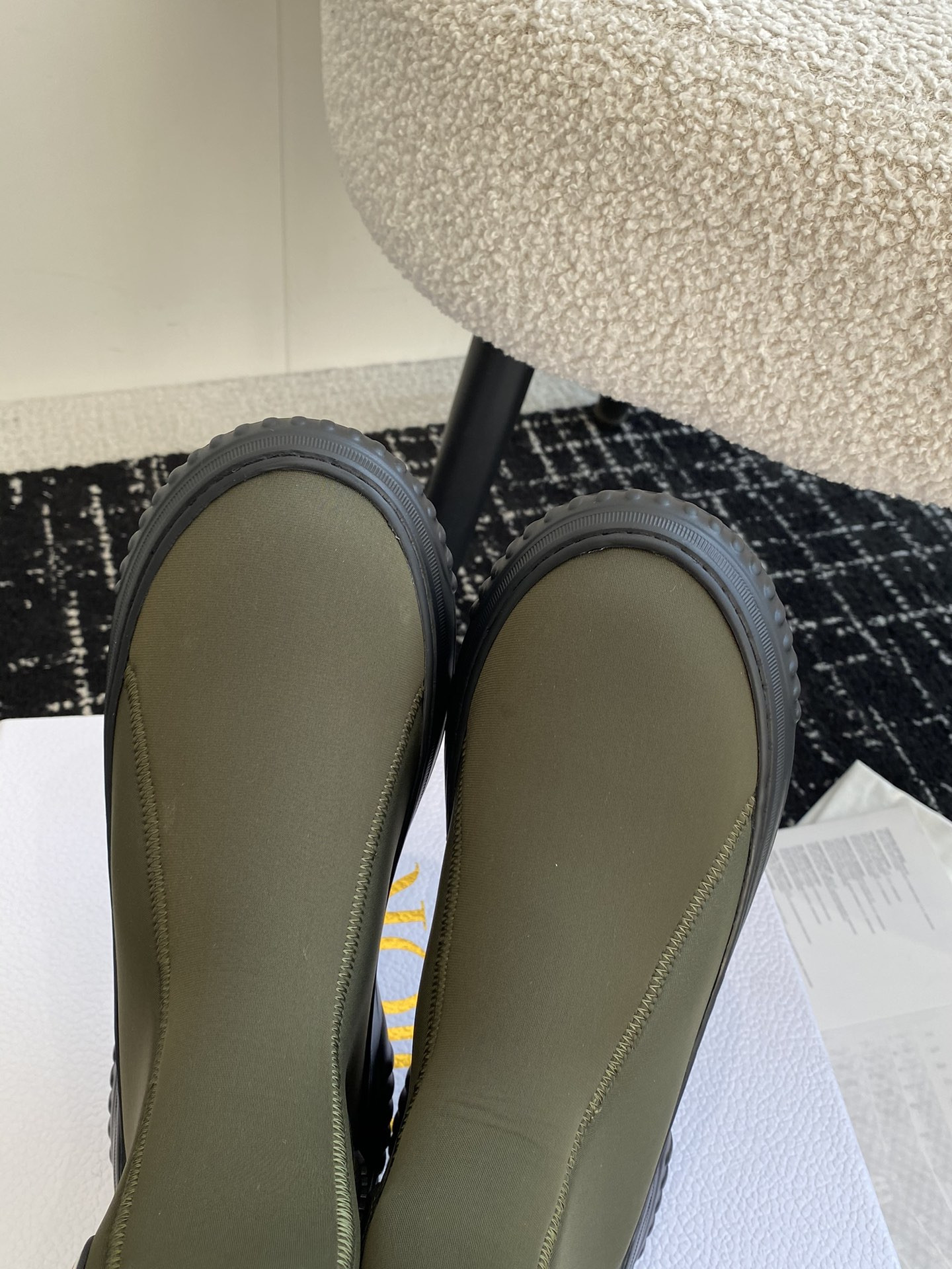 ua D*or boot